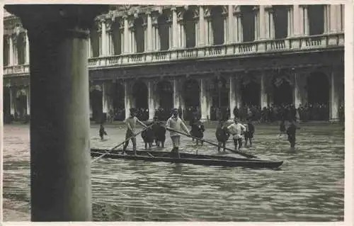 AK / Ansichtskarte  VENEZIA_Venedig_Venice_Venise_IT Gondoliere