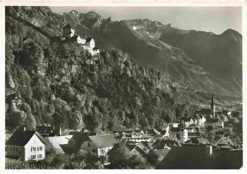 AK / Ansichtskarte  Vaduz_Liechtenstein_FL mit den Rhaetikonbergen