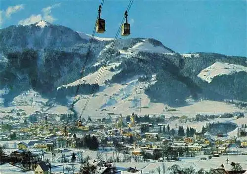 AK / Ansichtskarte 73978337 Kitzbuehel_Tirol_AT Panorama Bergbahn Blick gegen Hahnenkamm Wintersportplatz Alpen