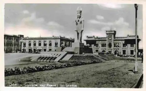 AK / Ansichtskarte  CAIRO__Kairo_Caire_Egypt Station and Ramses II Statue