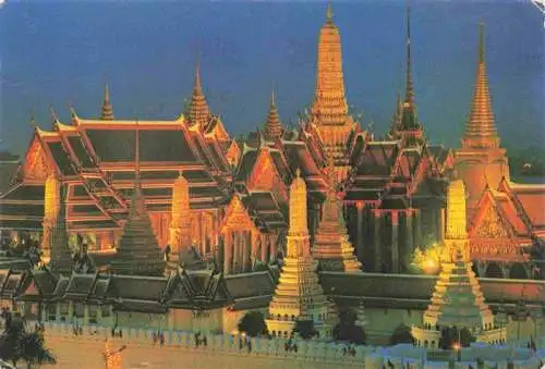 AK / Ansichtskarte  Bangkok_Thailand Temple of the Emerald Buddha illuminated