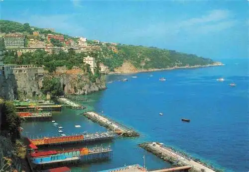 AK / Ansichtskarte  SORRENTO__Sorrent_Campania_IT Stabilimenti balneari Kuestenpanorama Hafen