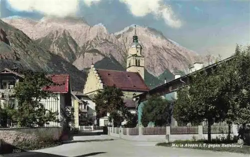 AK / Ansichtskarte  Maria_Absam_Hall_Tirol_AT Ortsmotiv mit Kirche Blick gegen Bettelwurf