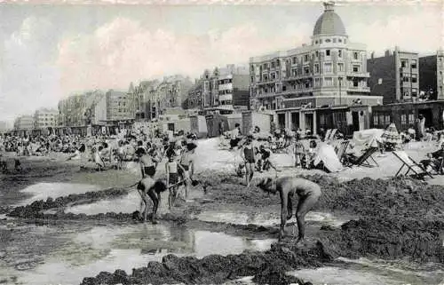 AK / Ansichtskarte  Coxyde_Koksijde_West-Vlaanderen_Belgie Strandleben