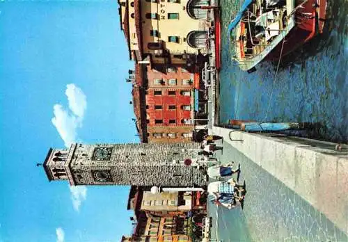 AK / Ansichtskarte 73982140 Riva__del_Garda_IT Partie am Hafen Uhrturm
