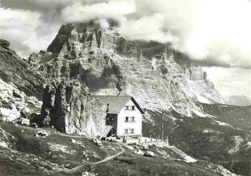 AK / Ansichtskarte  Rifugio_Adolfo_Sonino_al_Coldai_3168m_Coldaihuette_Dolomiti__IT con el Monte Pelmo Berghaus Dolomiten