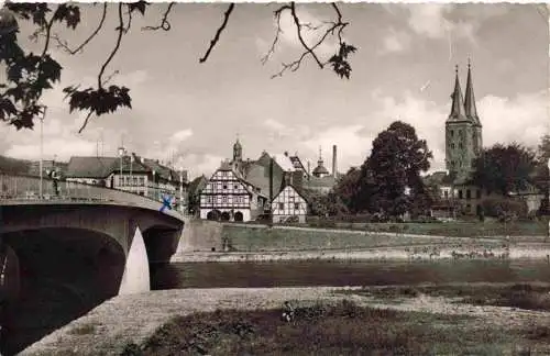 AK / Ansichtskarte 73983276 Hoexter_Weser Partie an der Weser Blick zur Stadt