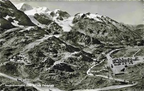 AK / Ansichtskarte  Sustenpasshoehe_2262m_BE mit Parkplatz