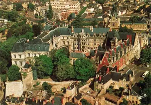 AK / Ansichtskarte  BLOIS_41_Loir-et-Cher Château Tour du Foix Aile Gaston d'Orléans Chapelle Saint-Calais Aile Francois Ier Eglise Saint-Vincent de Paul Collection Les Merveilles du Val de Loire vue aérienne