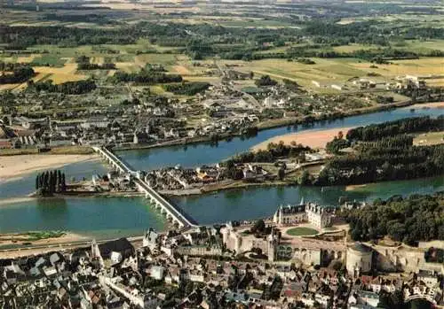 AK / Ansichtskarte  Amboise_37_Indre-et-Loire Vue aérienne Château Royal XVe siècle Pont et l'Ile d'Or