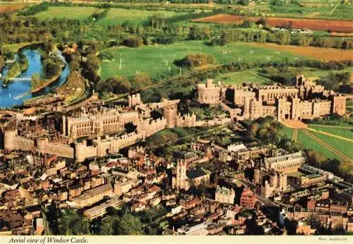 AK / Ansichtskarte 73983673 Windsor__Castle_London_UK Aerial view