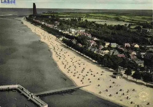 AK / Ansichtskarte  LABOE_Ostseebad Fliegeraufnahme mit Strand und Marine Ehrenmal