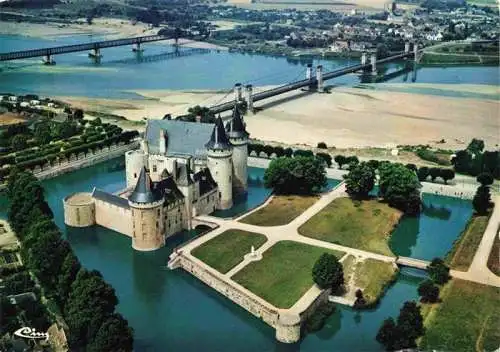 AK / Ansichtskarte  Sully-sur-Loire Vue aérienne du château