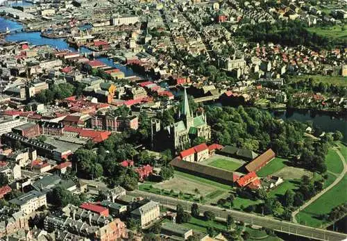 AK / Ansichtskarte  Trondheim_Trondhjem_Norge Stadtansicht mit Kirche