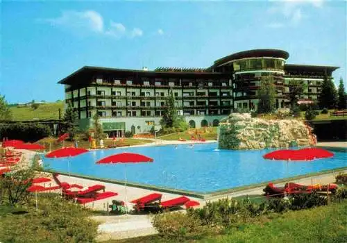 AK / Ansichtskarte 73984402 Sonthofen__Oberallgaeu Kurhotel Sonnenalp Swimming Pool