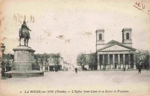 AK / Ansichtskarte  LA_ROCHE-SUR-YON_85_Vendee Eglise Saint Louis et la Statue de Napoléon
