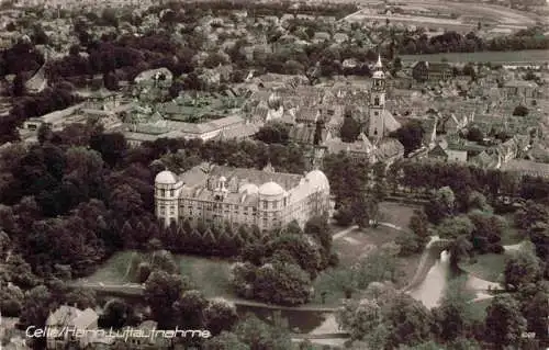 AK / Ansichtskarte  Celle__Niedersachsen Ansicht mit Schloss