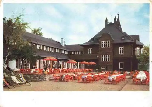 AK / Ansichtskarte  Rehefeld-Zaunhaus_Altenberg Jagdschloss Rehefeld Freiterrasse und Liegewiese