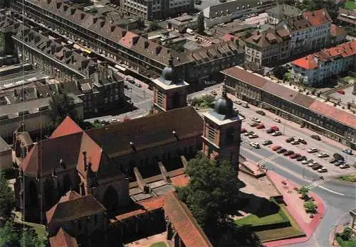 AK / Ansichtskarte  Saint-Die-des-Vosges Vue aerienne avec la Cathédrale