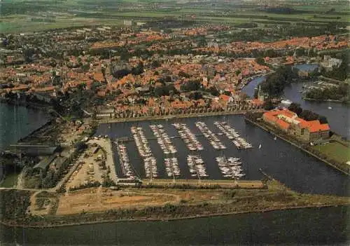 AK / Ansichtskarte  Hoorn_Terschelling_NL Fliegeraufnahme mit Yachthafen