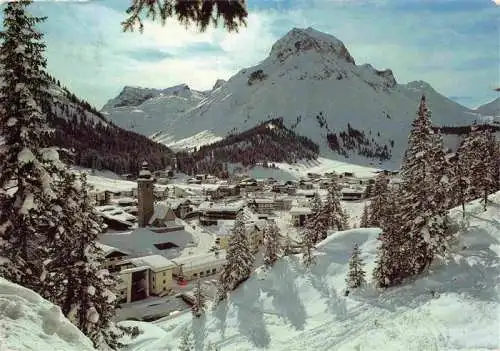 AK / Ansichtskarte 73985089 Lech_Vorarlberg_AT Winterpanorama Wintersportplatz Blick gegen Hasenfluh Omeshorn