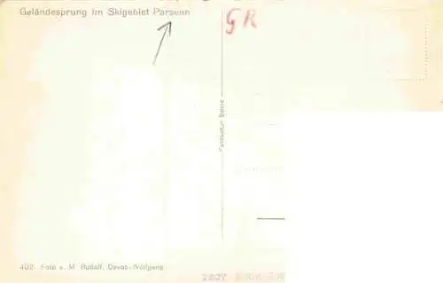 AK / Ansichtskarte  Parsenn_Davos_GR Gelaendesprung im Skigebiet Parsen