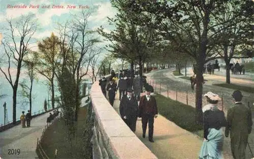 AK / Ansichtskarte  NEW_YORK_City_USA Riverside Park and Drive