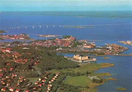 AK / Ansichtskarte  Kalmar_Sweden Fliegeraufnahme Residenz Garnison und Hafenstadt Schloss Domkirche