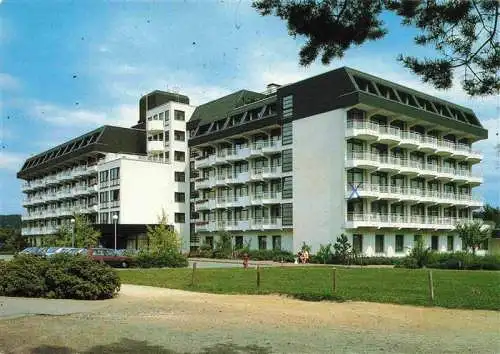 AK / Ansichtskarte  BERNKASTEL-KUES_Berncastel Reha-Zentrum Klinik Burg Landshut Kueser Plateau