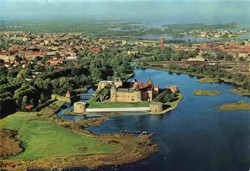 AK / Ansichtskarte 73986032 Kalmar_Sweden Slottet och en del av staden från luften