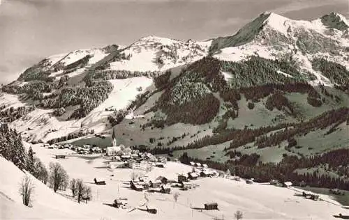 AK / Ansichtskarte 73986296 Mittelberg_Kleinwalsertal_AT mit Kuehleren und Hammerspitze