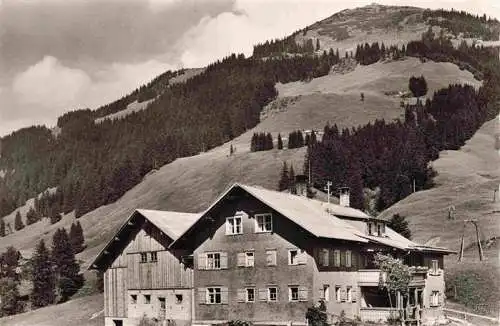 AK / Ansichtskarte  Mittelberg_Kleinwalsertal_AT Haus Moosbrugger