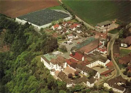 AK / Ansichtskarte 73986895 Fuerstenberg__Weser Schloss Fuerstenberg und Werksanlagen der Prozellanmanufaktur