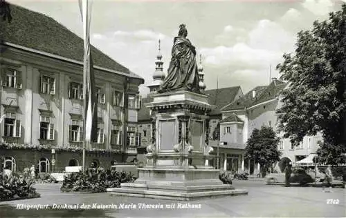 AK / Ansichtskarte  KLAGENFURT_Woerthersee_AT Denkmal der Kaiserin Maria Theresia mit Rathaus