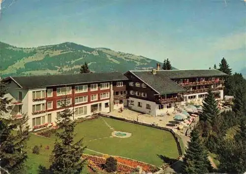 AK / Ansichtskarte  Sonthofen__Oberallgaeu Kur- und Sporthotel Allgaeuer Berghof mit Alpe Eck