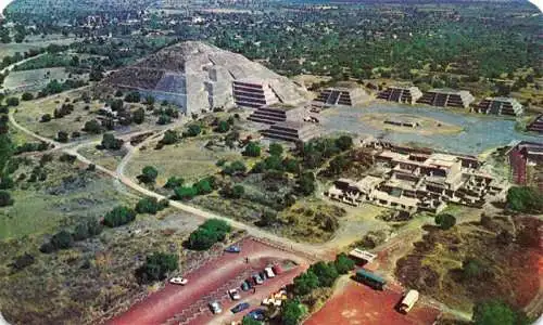 AK / Ansichtskarte 73987838 Teotihuacan_Mexico Vista aerea de la Piramide de la Luna