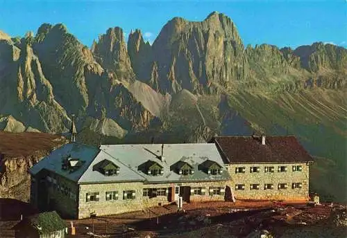 AK / Ansichtskarte 73987912 Schlernhaus_Voels_am_Schlern_Dolomiten_IT mit Rosengarten Fliegeraufnahme