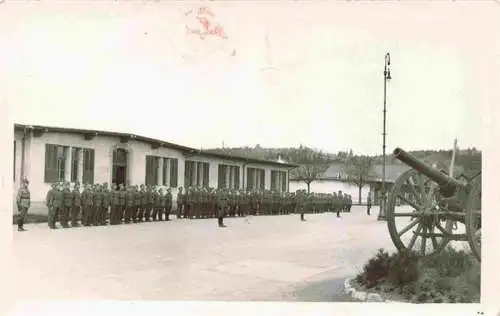 AK / Ansichtskarte  Kloten_ZH Kaserne Soldaten