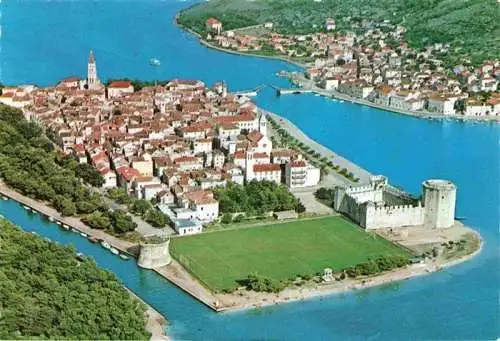 AK / Ansichtskarte 73988136 Trogir_Trau_Croatia Fliegeraufnahme mit Festung