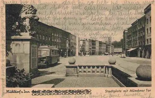 AK / Ansichtskarte  Muehldorf__Inn Stadtplatz mit Muenchner Tor