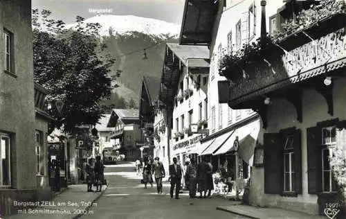 AK / Ansichtskarte 73988959 Zell_See_AT Ortszentrum Bergstadt mit Schmittenhoehe Hohe Tauern