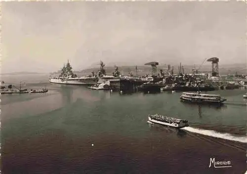 AK / Ansichtskarte  TOULON_-sur-Mer_83_Var Le Cuirasse Richelieu dans le Port