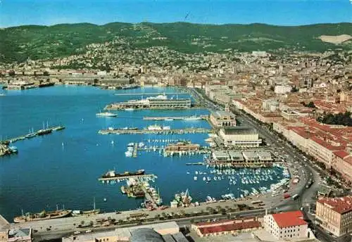 AK / Ansichtskarte  TRIESTE_Triest_IT Panorama dall'aereo