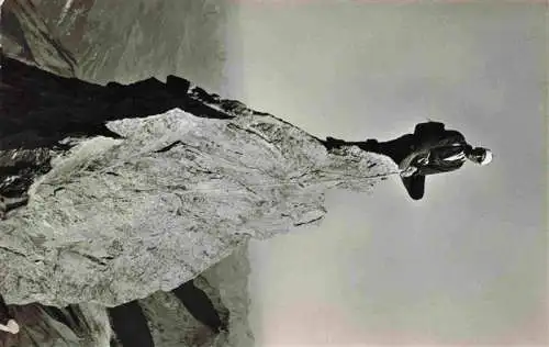 AK / Ansichtskarte  Rothorn_de_Zinal_4221m_Sierre_VS au sommet du rasoir