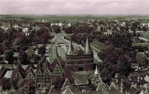 AK / Ansichtskarte  LueBECK Blick vom Aussichtsturm St Petri auf Holstentor und Salzspeicher