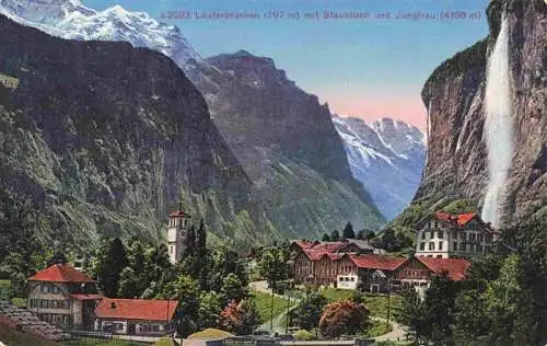 AK / Ansichtskarte  Lauterbrunnen_BE mit Staubbach Wasserfall und Jungfrau