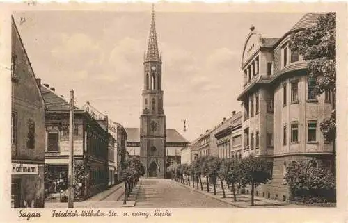 AK / Ansichtskarte  Sagan_Zagan_PL Friedrich Wilhelm Strasse und ev Kirche