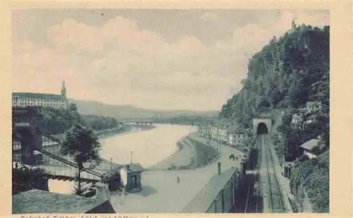 AK / Ansichtskarte  Tetschen-Bodenbach_Boehmen_DECIN_CZ Kettenbruecke Schloss