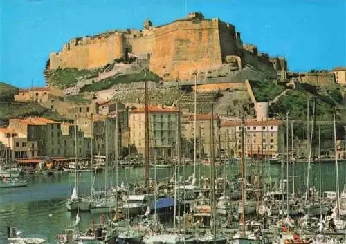 AK / Ansichtskarte  Bonifacio_2A_Corse_du_Sud Le centre nautique au pied d'une fiere Citadelle
