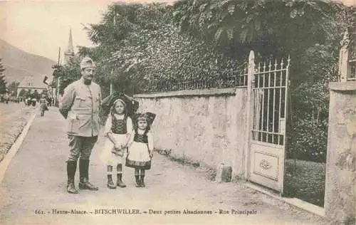AK / Ansichtskarte  Bitschwiller-les-Thann_Bitschweiler_68_Haut-Rhin Deux petites Alsaciennes Rue Principale